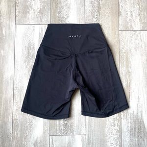 NVGTN Signature 2.0 Shorts